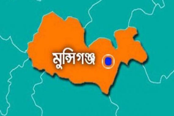 মুন্সীগঞ্জে তেলবোঝাই ট্রাক লুট ।। অচেতন অবস্থায় ড্রাইভার ও হেলপার আটক