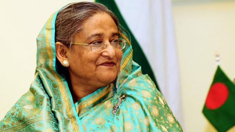 স্বাধীনতা দিবসে প্রধানমন্ত্রীর ফুল ও মিষ্টি যুদ্ধাহত মুক্তিযোদ্ধাদের জন্য ।।