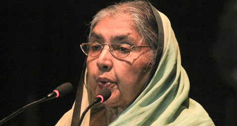 নয়ন-মন ভরিয়ে দেওয়া ফুল চান কৃষিমন্ত্রী মতিয়া চৌধুরী