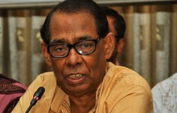 এ কেমন কমিশন, লড়েও না চড়েও না ।। ইসিকে সুরঞ্জিত সেনগুপ্তর কটাক্ষ