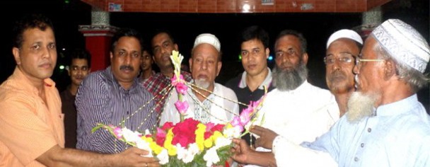 ফেনীতে শতাধিক বিএনপি নেতাকর্মীর আঅয়ামিলীগে যোগদান ।।