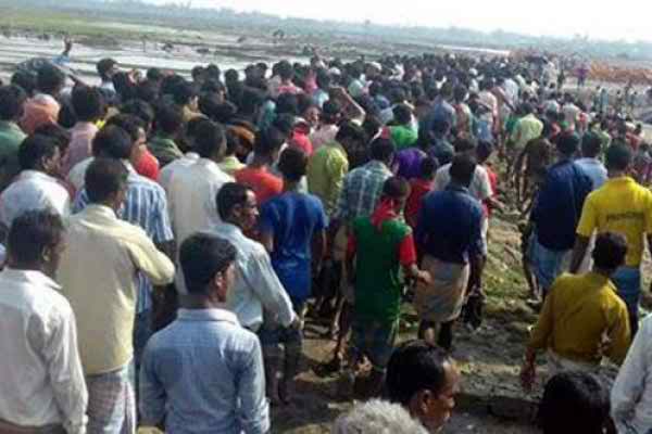 গন্ডামারায় নিহতদের পরিবারকে ৬০ লাখ টাকা অনুদান দিল সরকার ।।
