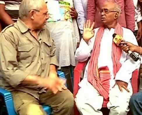 সিপিএম ছেড়ে তৃনমুলে সদ্য যোগদানকারি রেজ্জাক বিব্রত করছেন মমতাকে ।।