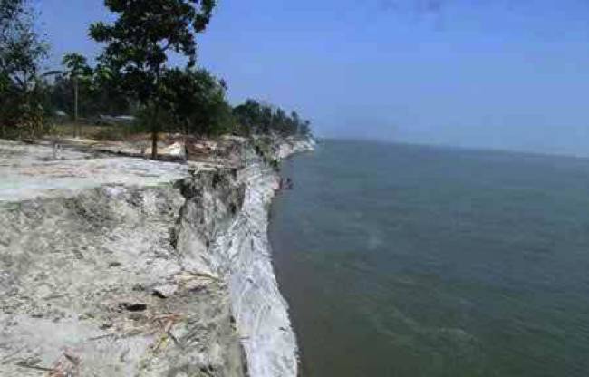 গাইবান্ধায় ২০টি পয়েন্টে তিন নদীর ব্যাপক ভাঙন পরিলক্ষিত হয়েছে ।।