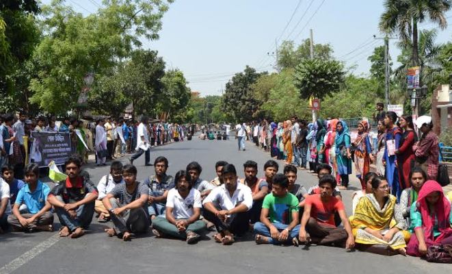 রাবির অধ্যাপক হত্যার প্রতিবাদে শিক্ষক সমিতির কর্মসূচি ঘোষণা ।।
