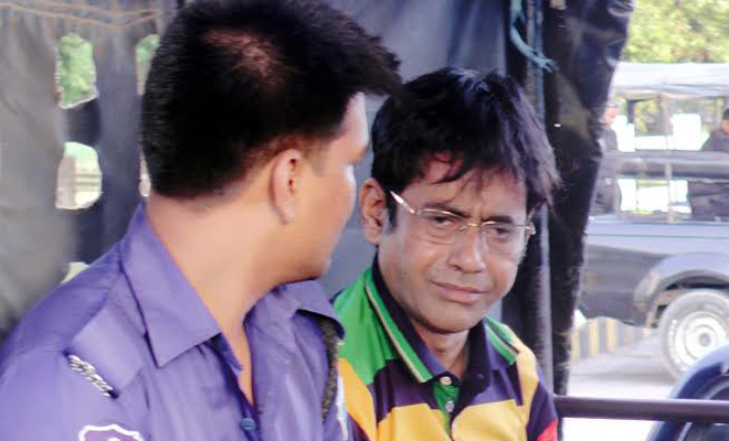 কক্সবাজার বিমানবন্দরে ইয়াবাসহ পররাষ্ট্র মন্ত্রণালয়ের ভুয়া উপ সচিব আটক