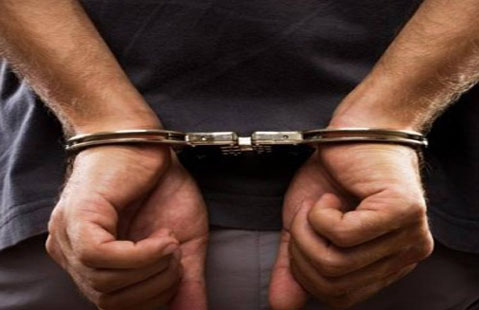 ঈশ্বরদীতে পুলিশ কর্মকর্তা হত্যা মামলার আসামি আগ্নেয়াস্ত্রসহ গ্রেফতার ।।