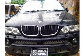 ফের বিলাসবহুল গাড়ি আটক করেছে শুল্ক গোয়েন্দা বিভাগ।।