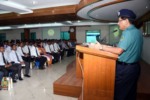 ৩৪তম বিসিএস এর নবীন সহকারী পুলিশ সুপারদের সাথে মতবিনিময় করলেন ডিএমপি কমিশনার....
