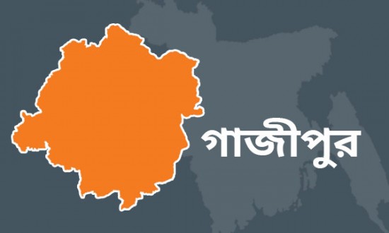 বকেয়া বেতনের দাবিতে গাজীপুরে শ্রমিক বিক্ষোভ : পুলিশের লাঠিচার্জে আহত ২০