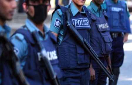 গাইবান্ধায় পুলিশের সাঁড়াশি অভিযানে জেএমবি সদস্যসহ ৪২ জন আটক