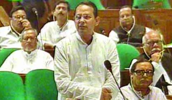 ১ হাজার ৫টি পত্রিকার প্রকাশক ও সম্পাদক একই ব্যক্তি ।। সংসদে তথ্যমন্ত্রী