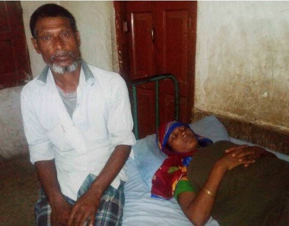 এক ইউপি মেম্বারের হুমকিতে রৌমারীতে এগার দিন ঘর ছাড়া একটি পরিবার