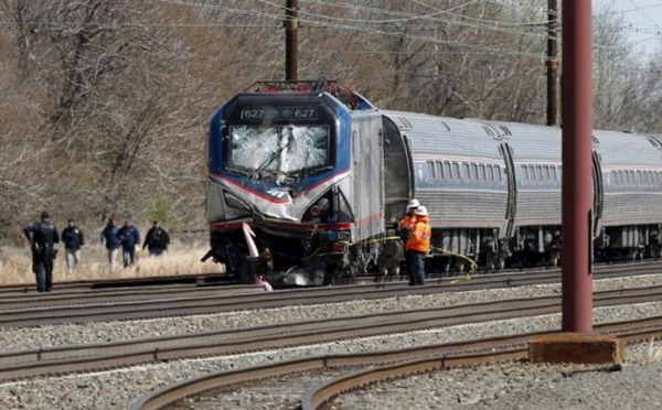যুক্তরাষ্ট্রের দক্ষিণাঞ্চলীয় লাস অ্যানিমাস কাউন্টিতে ট্রেন-মিনিভ্যান সংঘর্ষে নিহত ৫