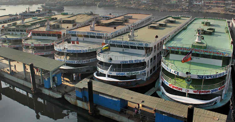 অগ্রিম টিকিট বিক্রির তৃতীয় দিনও ফাঁকা লঞ্চের টিকিট কাউন্টার