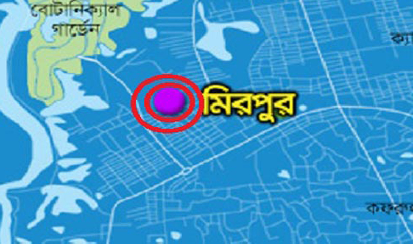 রাজধানীর মিরপুরে ফুটপাতে হকার বসাকে কেন্দ্র করে হকার-পুলিশের মধ্যে সংঘর্ষ