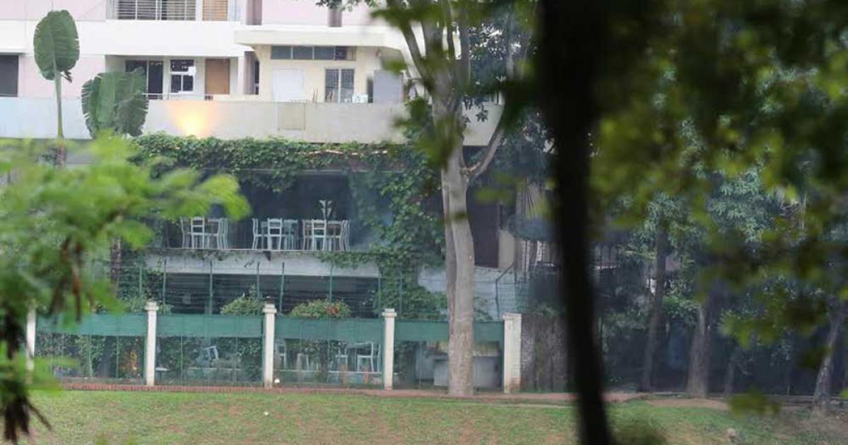 গুলশানের রেস্তোরাঁয় আলামত সংগ্রহে সিআইডি।।