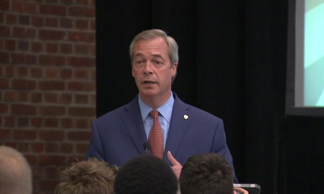 যুক্তরাজ্য ইনডিপেন্ডেন্ট পার্টি প্রধানের পদত্যাগ