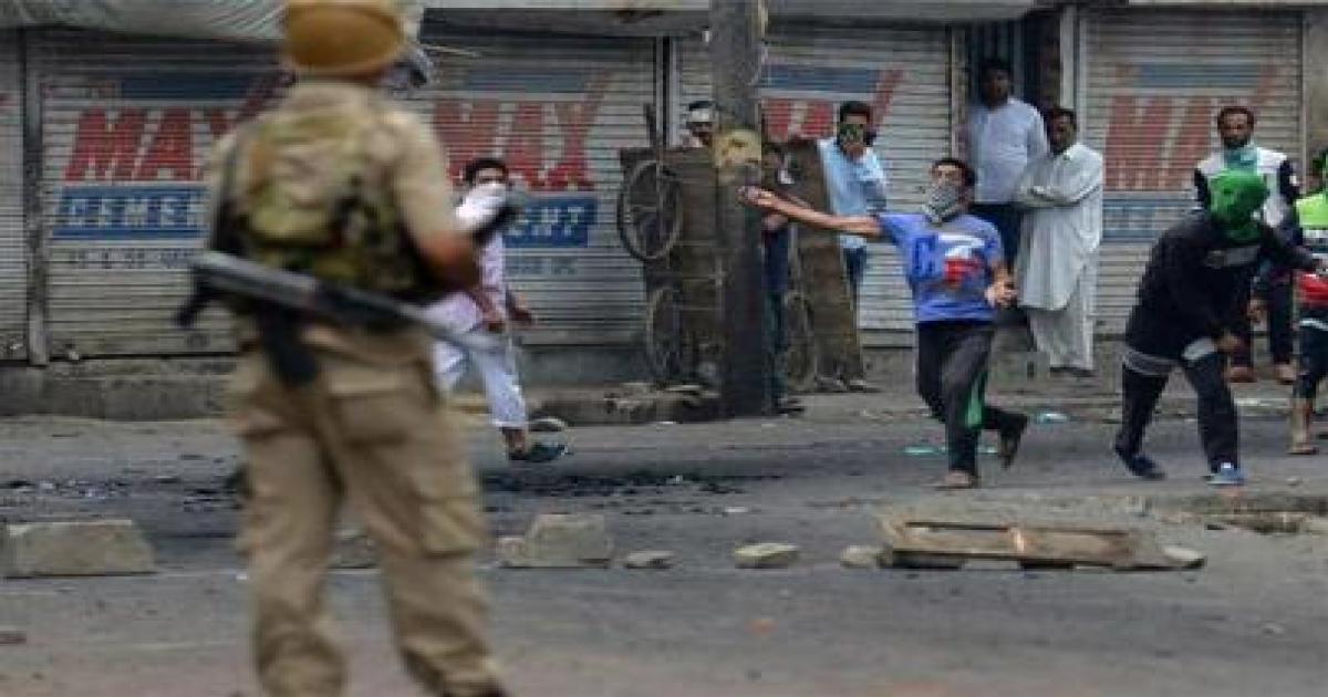 কাশ্মীরে পুলিশ ও জনতার সংঘর্ষে গত শুক্রবার থেকে এপর্যন্ত নিহত ৩৪