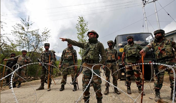 সোপিয়ানে শুরু জঙ্গি দমন অভিযানে ভারতীয় সেনা......