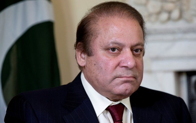 পকিস্তানের সশস্ত্র বাহিনীর বিরুদ্ধে বিতর্কিত মন্তব্য করার অভিযোগ প্রধানমন্ত্রী নওয়াজ শরিফের বিরুদ্ধে