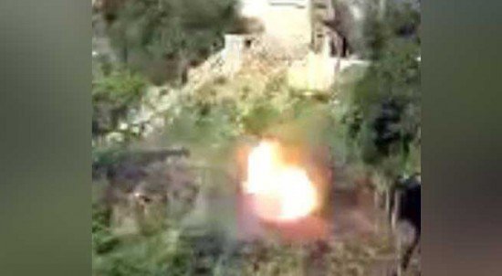 ৬০ সেকেন্ডেরও কম সময়ে পাকিস্তানের সামরিক বাংকার উড়িয়ে দিল ভারতীয় সেনাবাহিনী ।।   