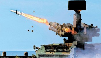 ঘণ্টায় ২৫০ কিলোমিটার গতির টর্পেডো ক্ষেপণাস্ত্র ছুঁড়ল ইরান।।   