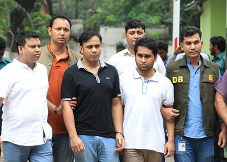 বনানীতে বিশ্ববিদ্যালয়ের ২ ছাত্রীর ধর্ষক সাফাত ৬ ও সাকিফ ৫ দিনের রিমান্ডে।।   