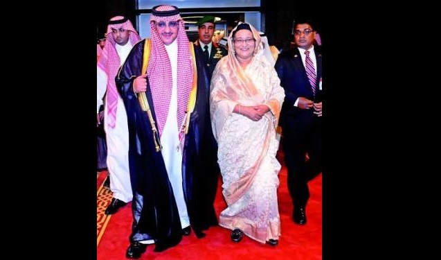 সৌদি আরবের রিয়াদ বিমানবন্দরে প্রধানমন্ত্রী শেখ হাসিনাকে উষ্ণ অভ্যর্থনা।।