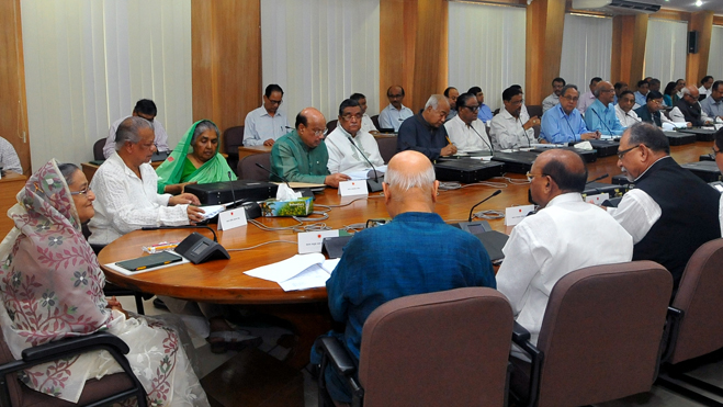 ২০১৭-১৮ অর্থবছরের বাজেটে দাম বাড়ছে যেসব পণ্যের।।   