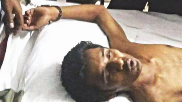 চিকিৎসাধীন ছাত্রের হাতে হাতকড়া দেওয়ার ঘটনায় ক্ষমা চাইলেন ওসিসহ পুলিশের ৪ সদস্য।।   