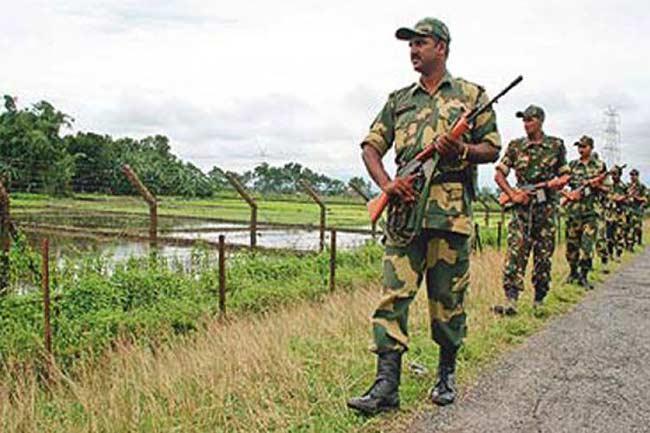 চুয়াডাঙ্গার ঠাকুরপুর সীমান্ত থেকে ১ বাংলাদেশীকে ধরে নিয়ে গেছে বিএসএফ।।   