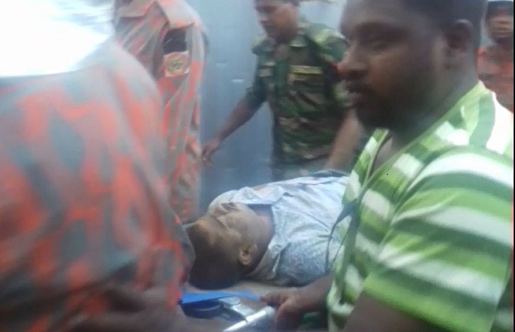 তিন জেলায় পাহাড় ধসে ৬ সেনাসদস্যসহ মৃতের সংখ্যা অর্ধশত ছাড়িয়েছ......