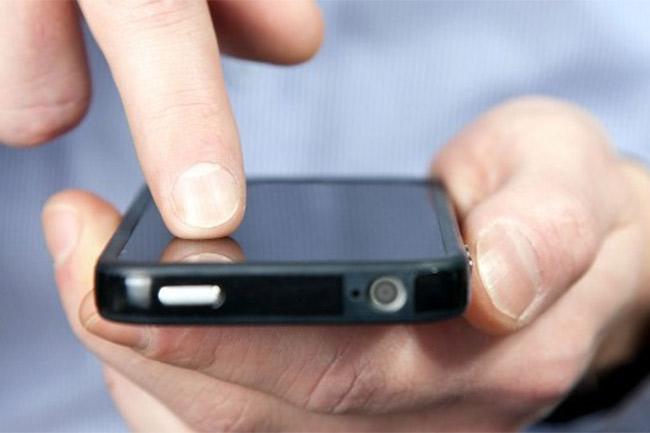 ছাত্রদের পাশাপাশি শিক্ষকদেরও শ্রেণিকক্ষে মোবাইল ফোন বন্ধের সুপারিশ সংসদে।।   