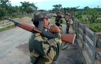 রৌমারী সীমান্তে বিএসএফের ছোড়া পাথরে নিহত নিখোঁজ যুবকের মরদেহ উদ্ধার।।   