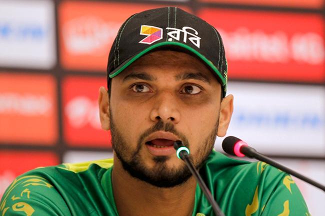 বাংলাদেশ-ভারত ম্যাচকে সামনে রেখে সমর্থকদের সীমা লংঘন না করার আহ্বান জানালেন টাইগারনেতা মাশরাফি।।   