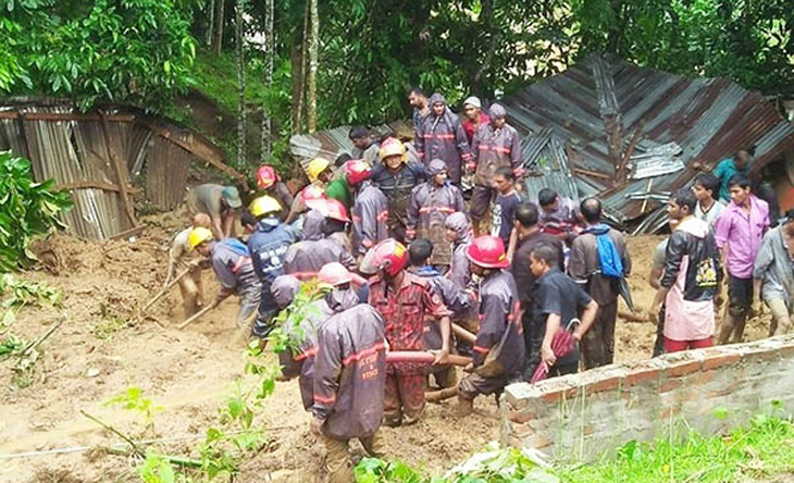 পাহাড় ধসে উদ্ধার অভিযানের তৃতীয় দিনে রাঙামাটিতে আরো ৩ লাশ।।