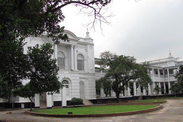 যুদ্ধাপরাধ মামলায় ময়মনসিংহের ৯ জনের বিরুদ্ধে আনুষ্ঠানিক চার্জ দাখিল।।   