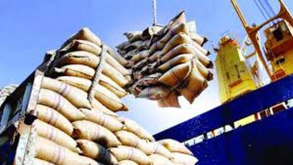 বিনা জমায় সম্পূর্ন বাকীতে ব্যাংকের মাধ্যমে আমদানি করার সরকারি সিদ্ধান্তে ।