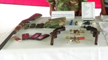 বাঘাইছড়িতে যৌথ বাহিনীর অভিযানে অস্ত্রসহ ২ ইউপিডিএফ নেতা আটক।।   