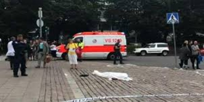 ভারতের দিল্লিতে দুর্বৃত্তের ছুরিকাঘাতে নিহত ২   