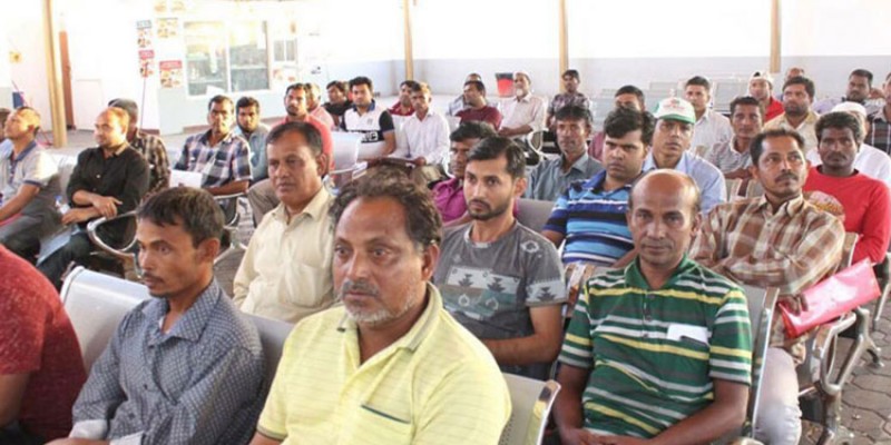 দুবাইয়ে পাসপোর্ট জটিলতায় আটকে আছে ৭৮৫ বাংলাদেশি ।।   