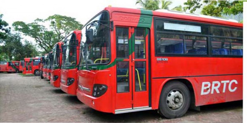 ২০০ কোটি ডলার ঋণের আওতায় ভারত থেকে আনা হচ্ছে ৬০০ বাস ও ৫০০টি ট্রাক॥   