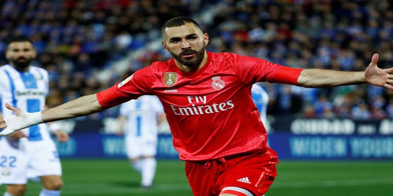 ফুটবল॥বেনজেমার গোলে হার থেকে বাঁচল রিয়াল