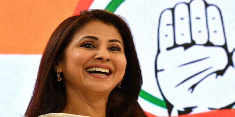 নরেন্দ্র মোদি কমেডির যোগ্য, বায়োপিকের নয়॥ অভিনেত্রী ঊর্মিলা   