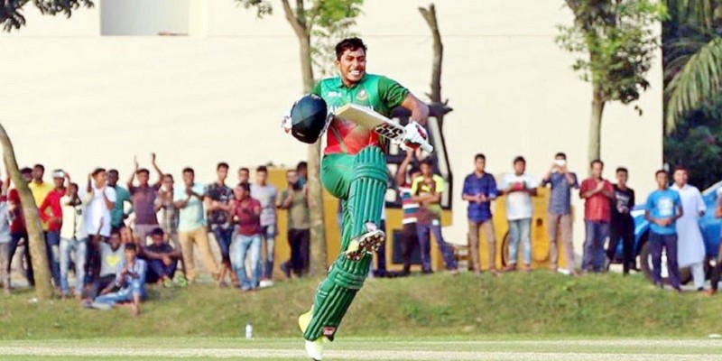 বিশ্বকাপের আগে ঢাকা প্রিমিয়ার লীগে সৌম্যর সেঞ্চুরি চমক॥