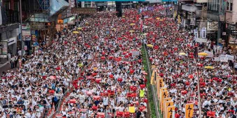 চীনের বিরুদ্ধে আন্দোলন চালিয়ে যাওয়ার ঘোষণা হংকংয়ের বিক্ষোভকারীরা॥