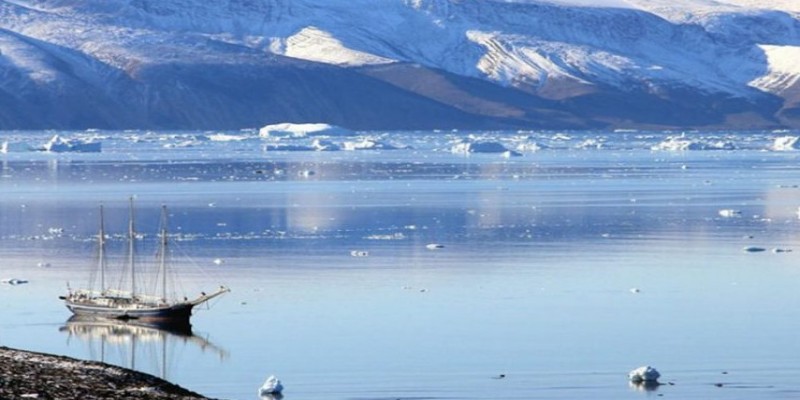 জলবায়ু পরিবর্তনের কু-প্রভাব ॥ এক সপ্তাহে ২ বিলিয়ন টন বরফ গলল গ্রিনল্যান্ডে