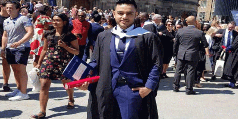 দুই বাংলাদেশিকে চাপা দেয়া সেই জাগুয়ারের চালক গ্রেপ্তার॥