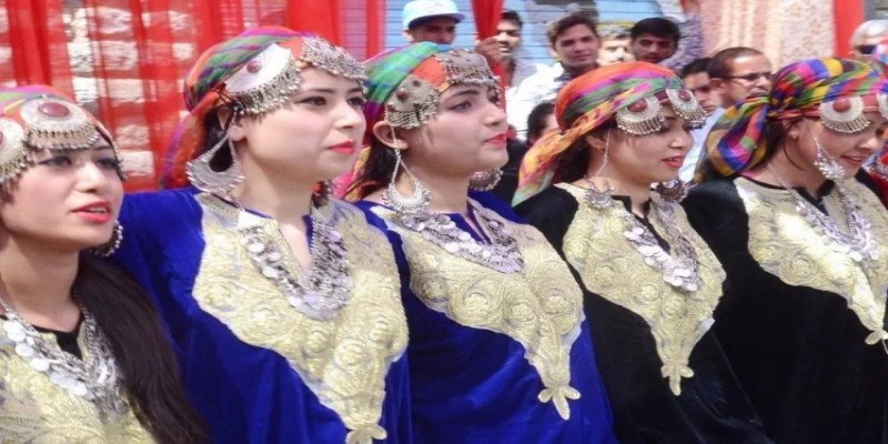 বিয়ের জন্য কাশ্মীরি মেয়ে খোঁজায় শীর্ষে ভারতের পশ্চিমবঙ্গ॥